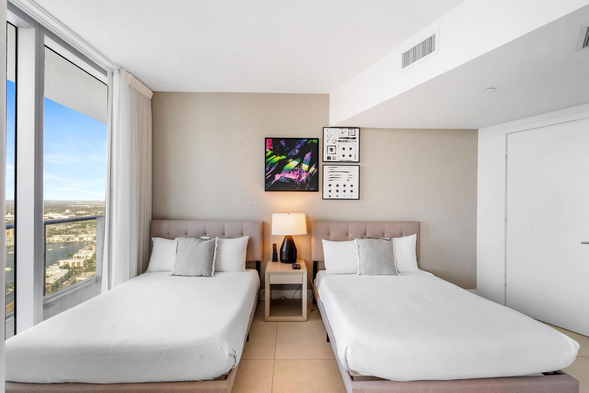High Floor Corner 2 Bdr At Lyfe Resort هوليوود المظهر الخارجي الصورة