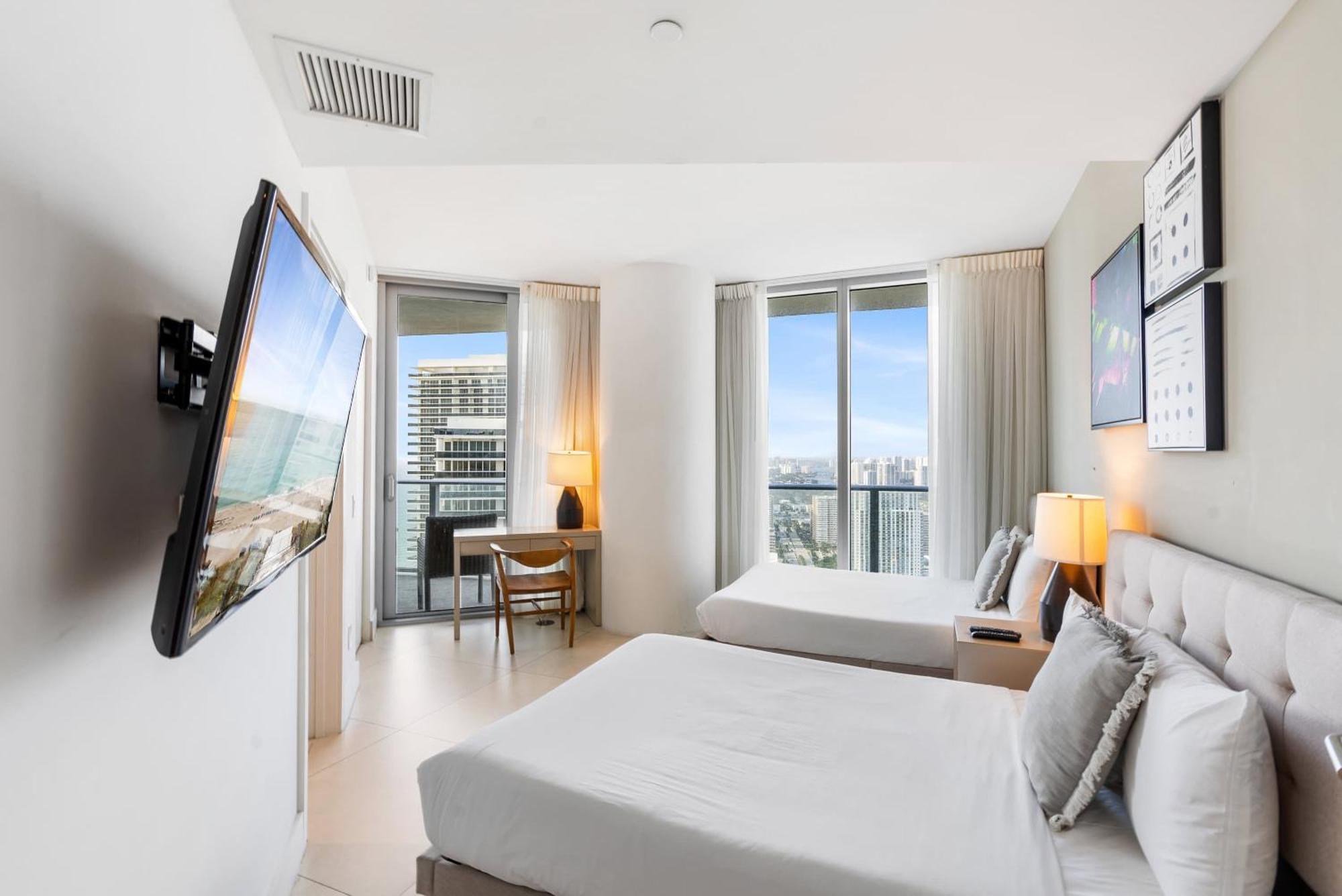 High Floor Corner 2 Bdr At Lyfe Resort هوليوود المظهر الخارجي الصورة