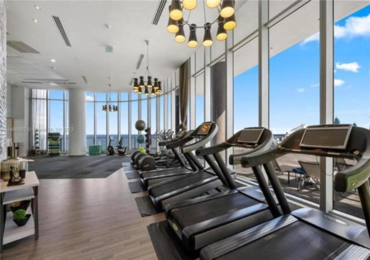 High Floor Corner 2 Bdr At Lyfe Resort هوليوود المظهر الخارجي الصورة