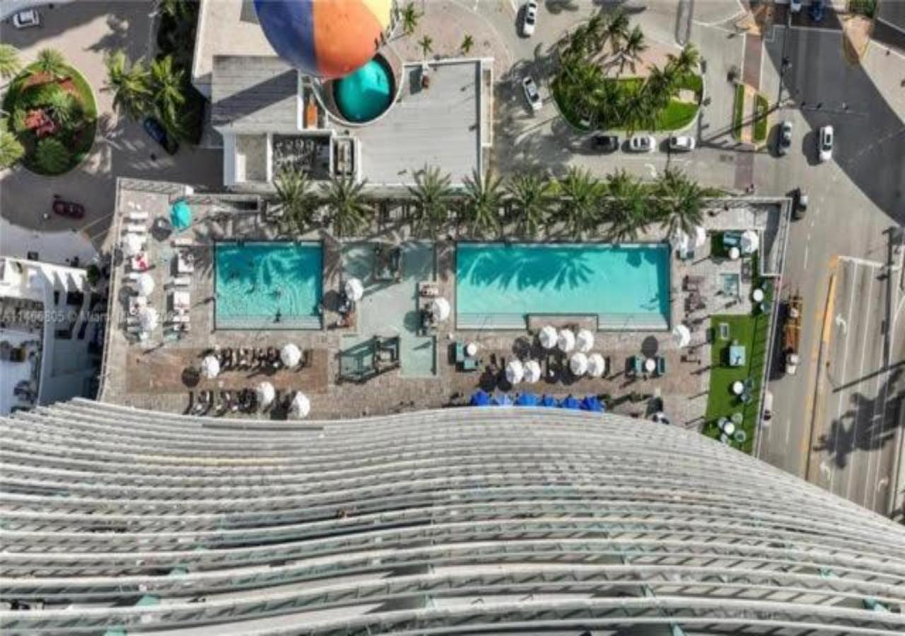 High Floor Corner 2 Bdr At Lyfe Resort هوليوود المظهر الخارجي الصورة